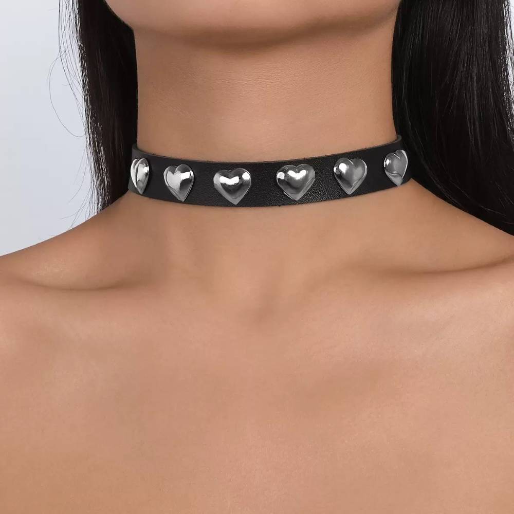 Gothic Metal Design Black Leather Choker