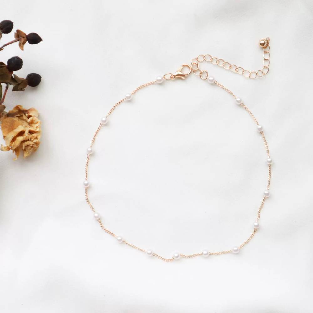 Elegant Brown Choker