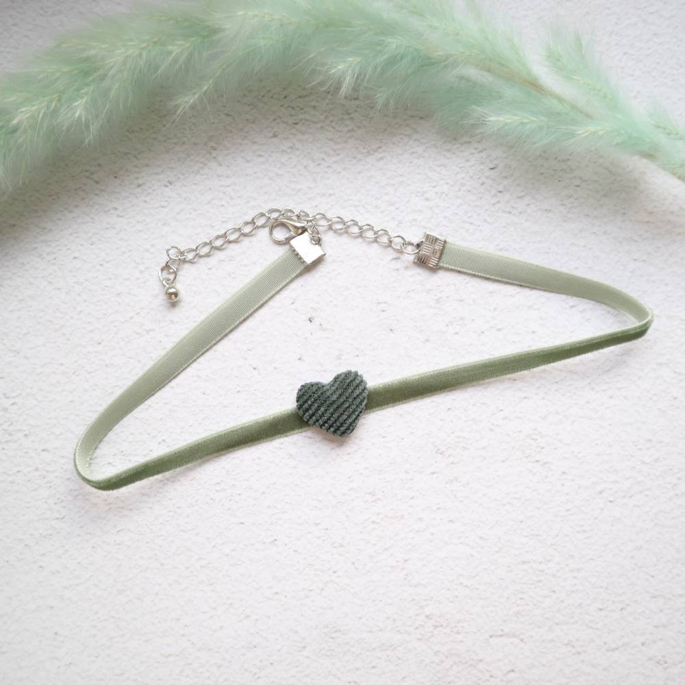 Cute Heart Velvet Cord Choker