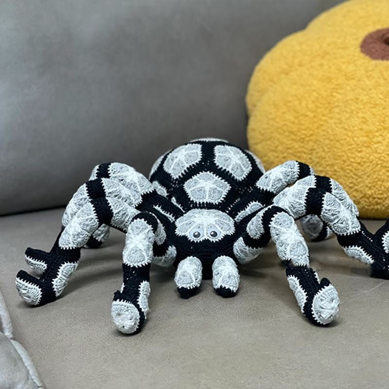 Black and White Spider Crochet DIY Kit