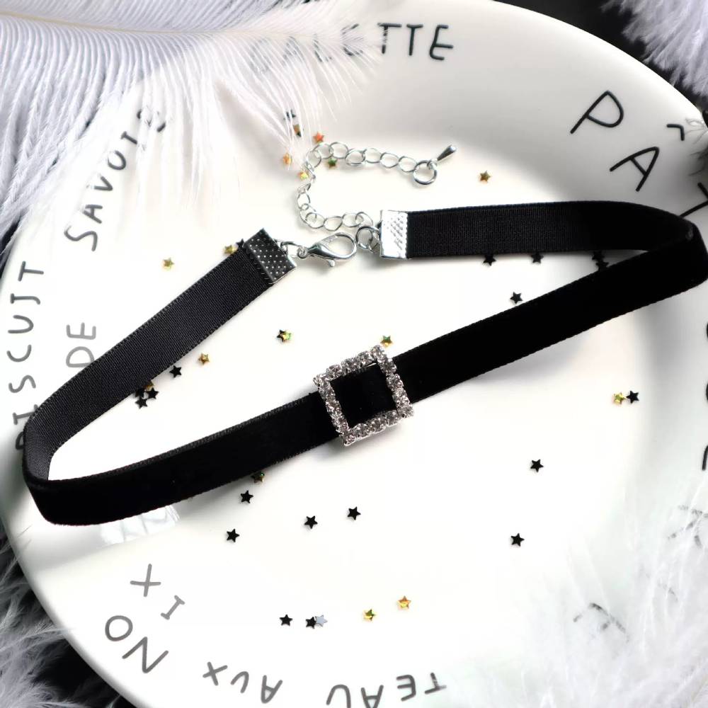 Cute Black Cord Lace Ribbon Choker 
