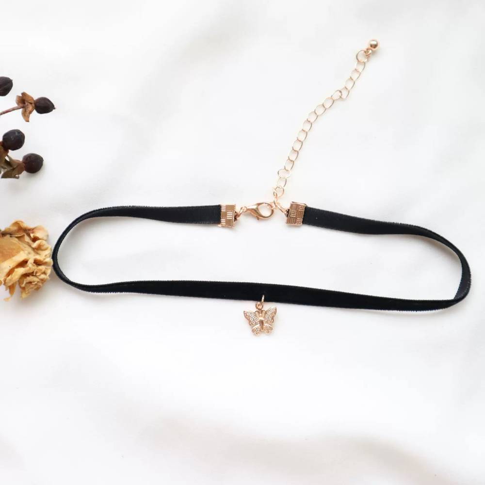 Cute Black Cord Lace Ribbon Choker 