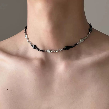 Wavy Design Cord Choker