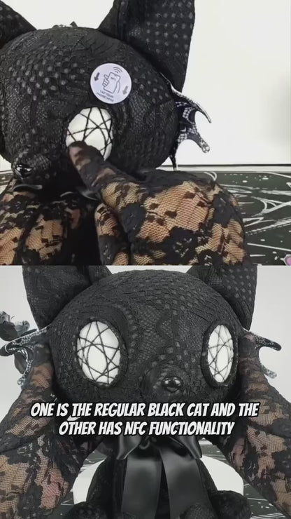 Animal en peluche chat noir vampire goth