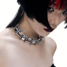 Unisex Spike & Block Metal Choker (Women's/Men's)