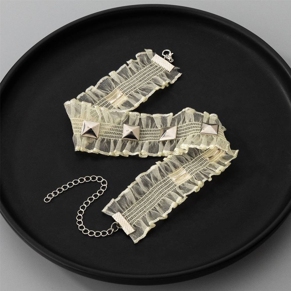 Stud Frill Choker Lace