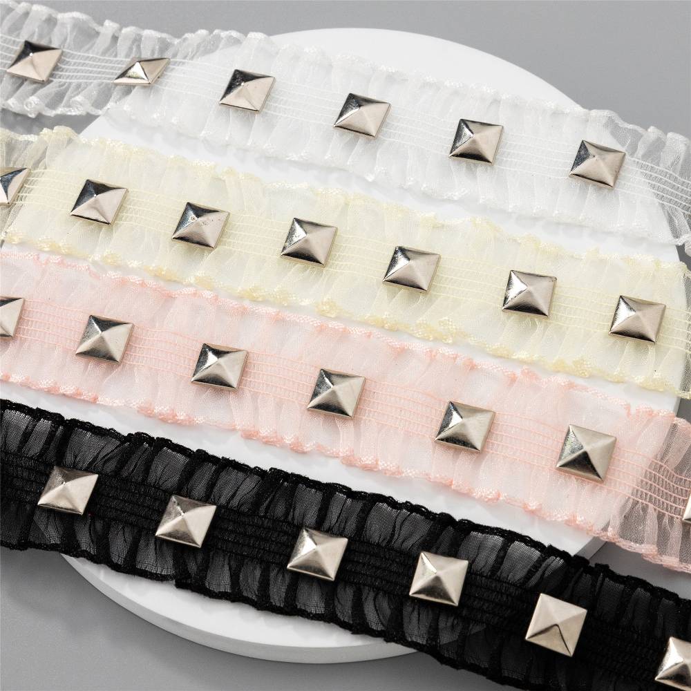 Stud Frill Choker Lace