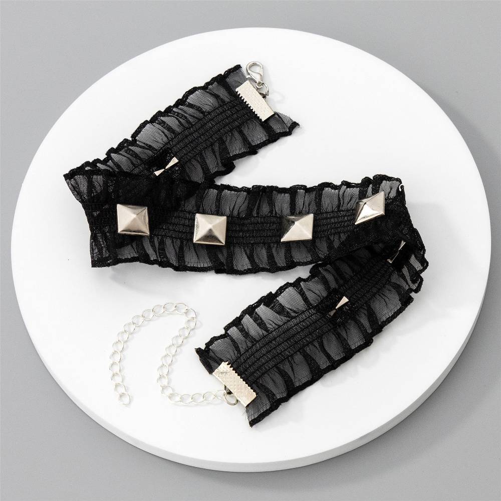 Stud Frill Choker Lace
