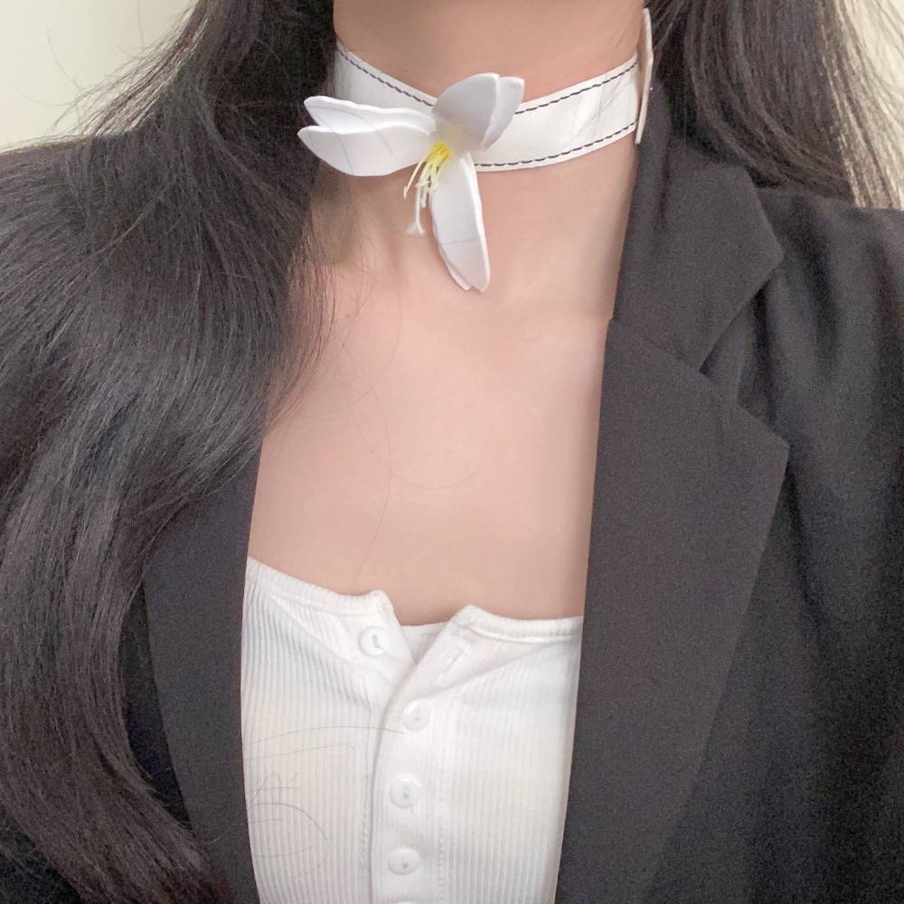 Flower Motif White & Red Leather Choker